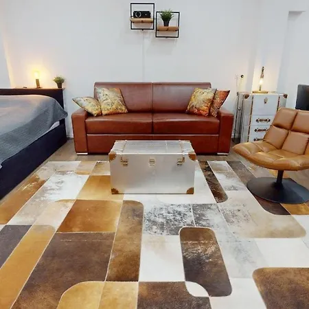 Mit Heimkino Mitten In Der Altstadt